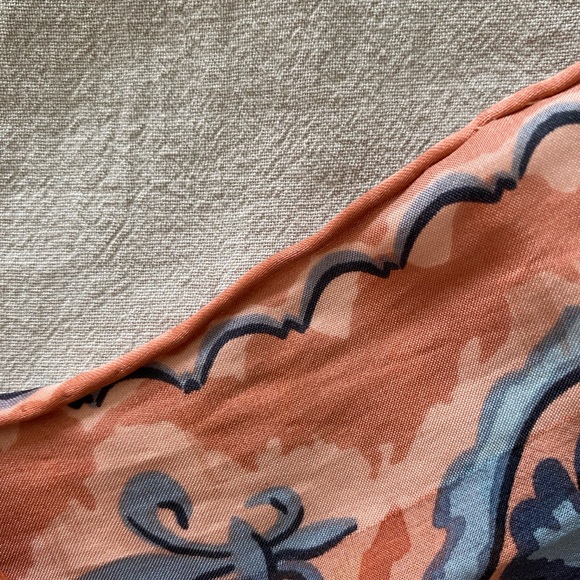 Silk scarf - Picture 4 of 5